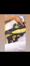 Jordan 4 Retro Mid Thunder
