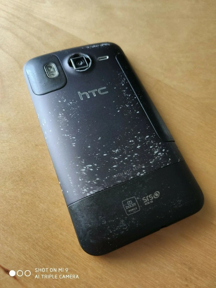 Smartphone HTC Desire HD - 1.5GB - Marrón (Desbloqueado) Con Cargador Foto 2 de 2