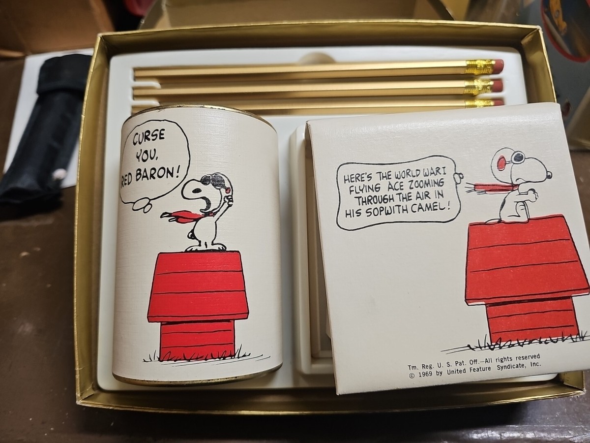 Vintage 1969 Peanuts Pencil Holder, Pencils And Note Pad
