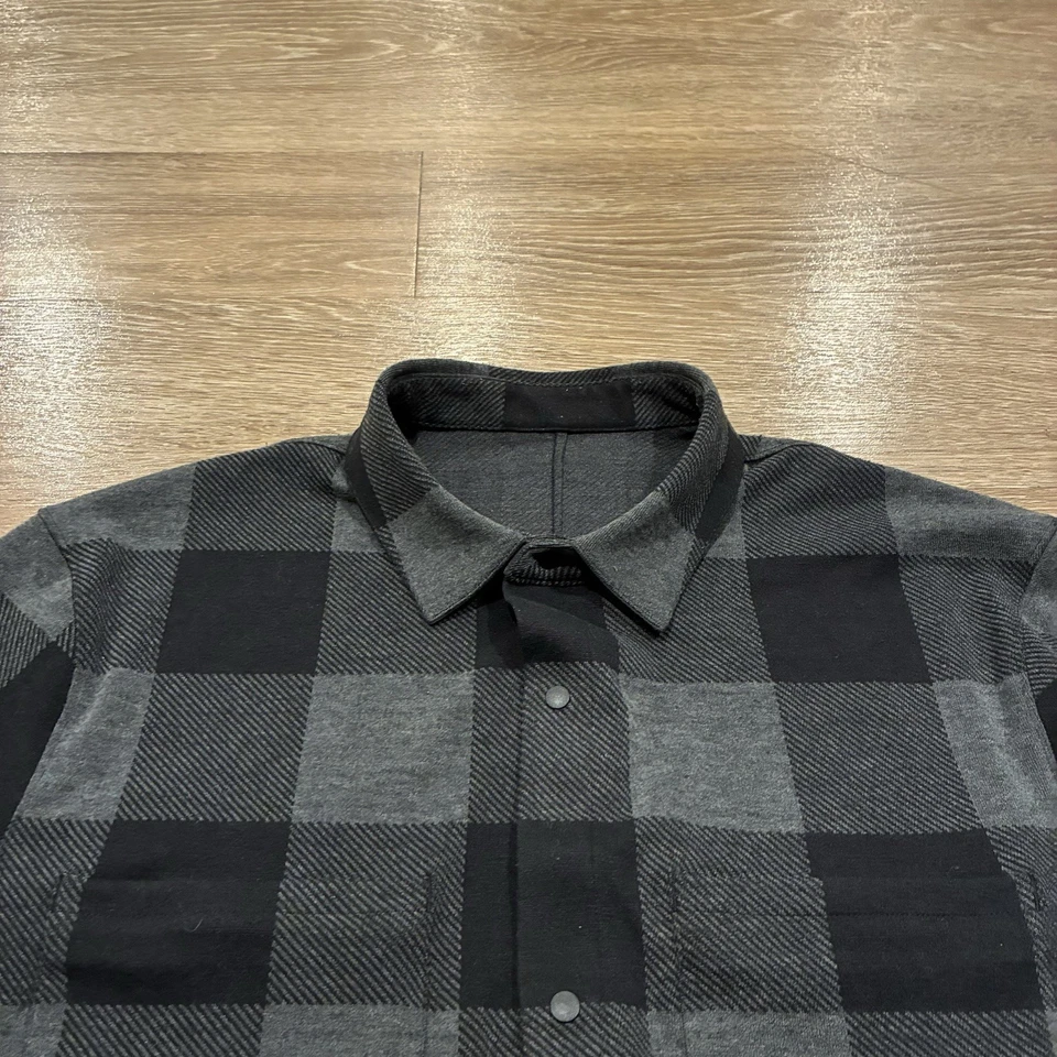 Lululemon Mens Flannel Shirt Grey Size L Large Snap Button Up Buffalo Plaid - Image 3 of 4