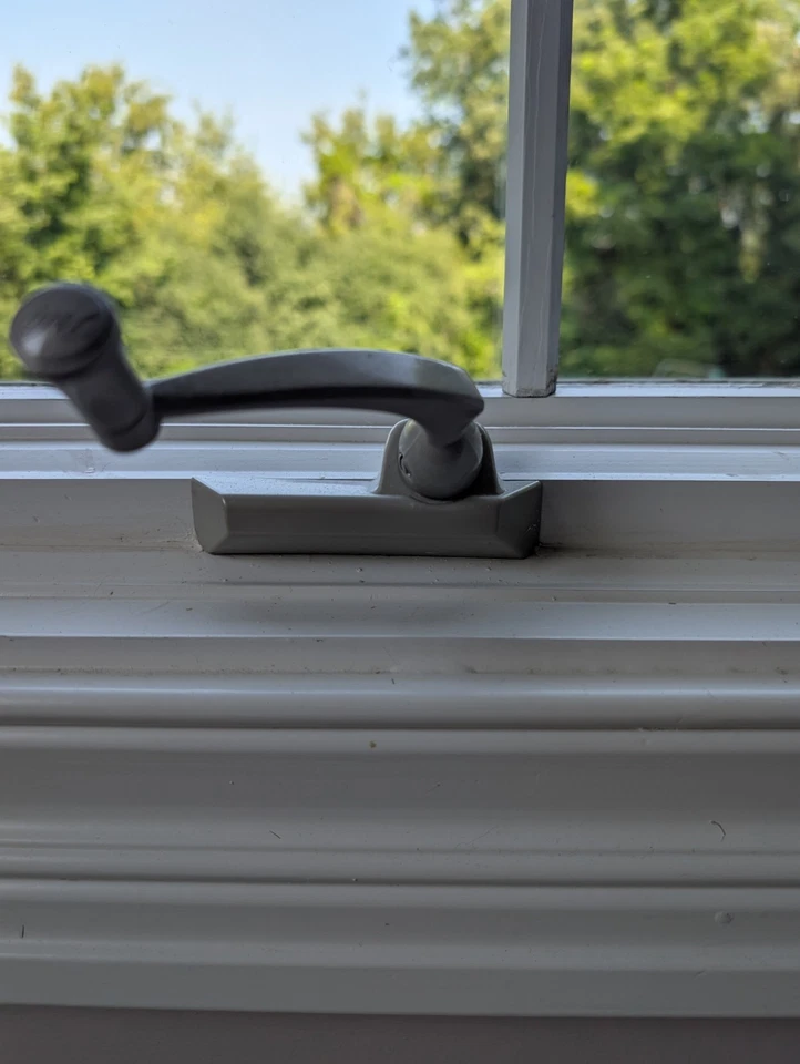 Manivela de repuesto para ventana abatible Pella Champagne X 429 Foto 3 de 4