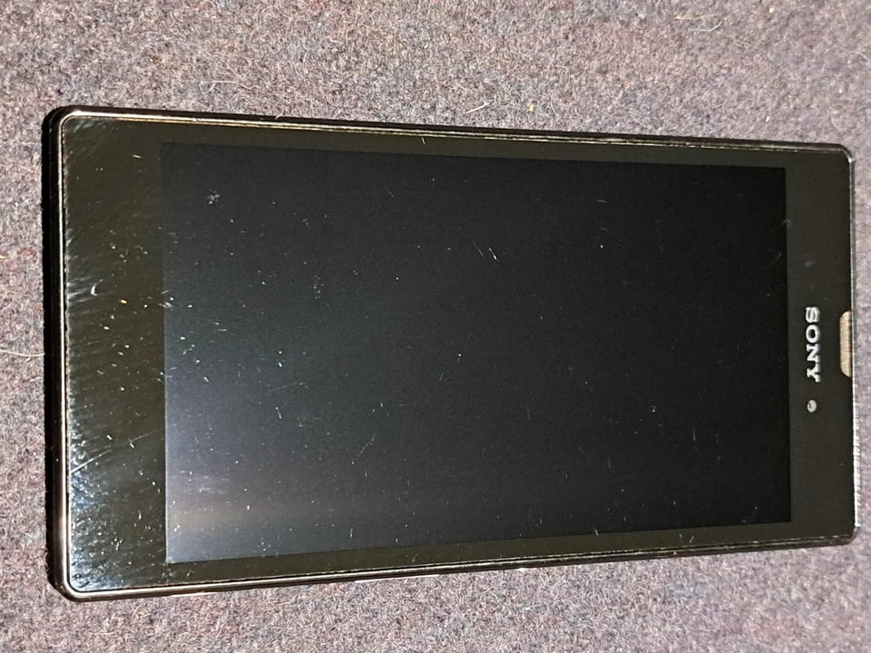 XPERIA T3 (D5106) 8GB - Image 2 of 3