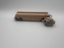 1953-1972 International Rd190 Fuel Tanker