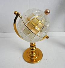 c1955 GOLD PLATE TABLE LIGHTER.THE PEDESTAL MADE IN FRANCE.
