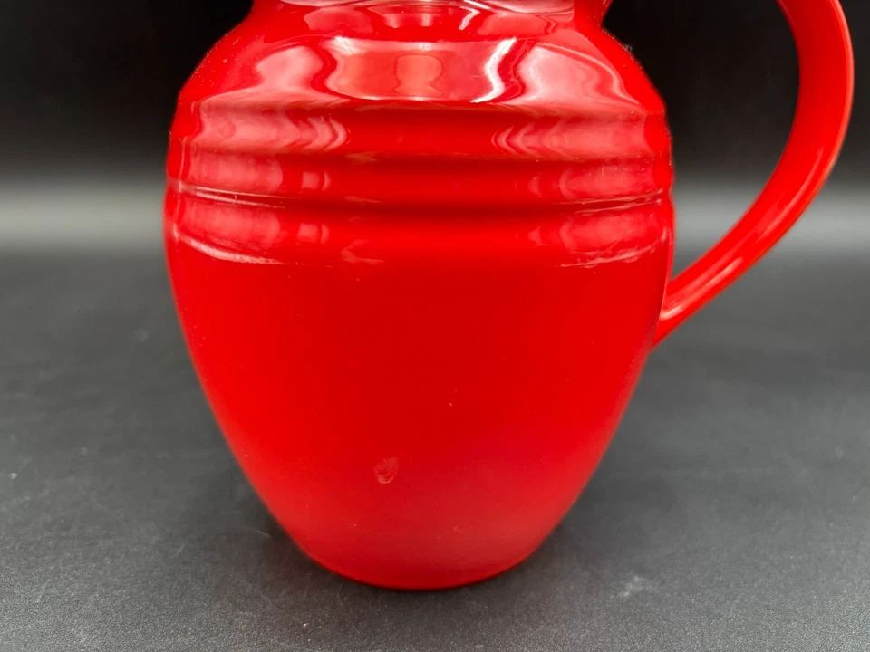 Gres Le Creuset Rojo Cerise Ombre ~ Jarra / Crema ~ 10-24 ~ 5 3/4" de Alto Foto 3 de 4