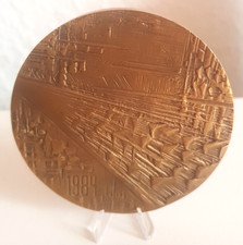 Kunst Medaille von Kaarina Tarkka  zum 70. Geburtstag von Klaus Waris  Finnland