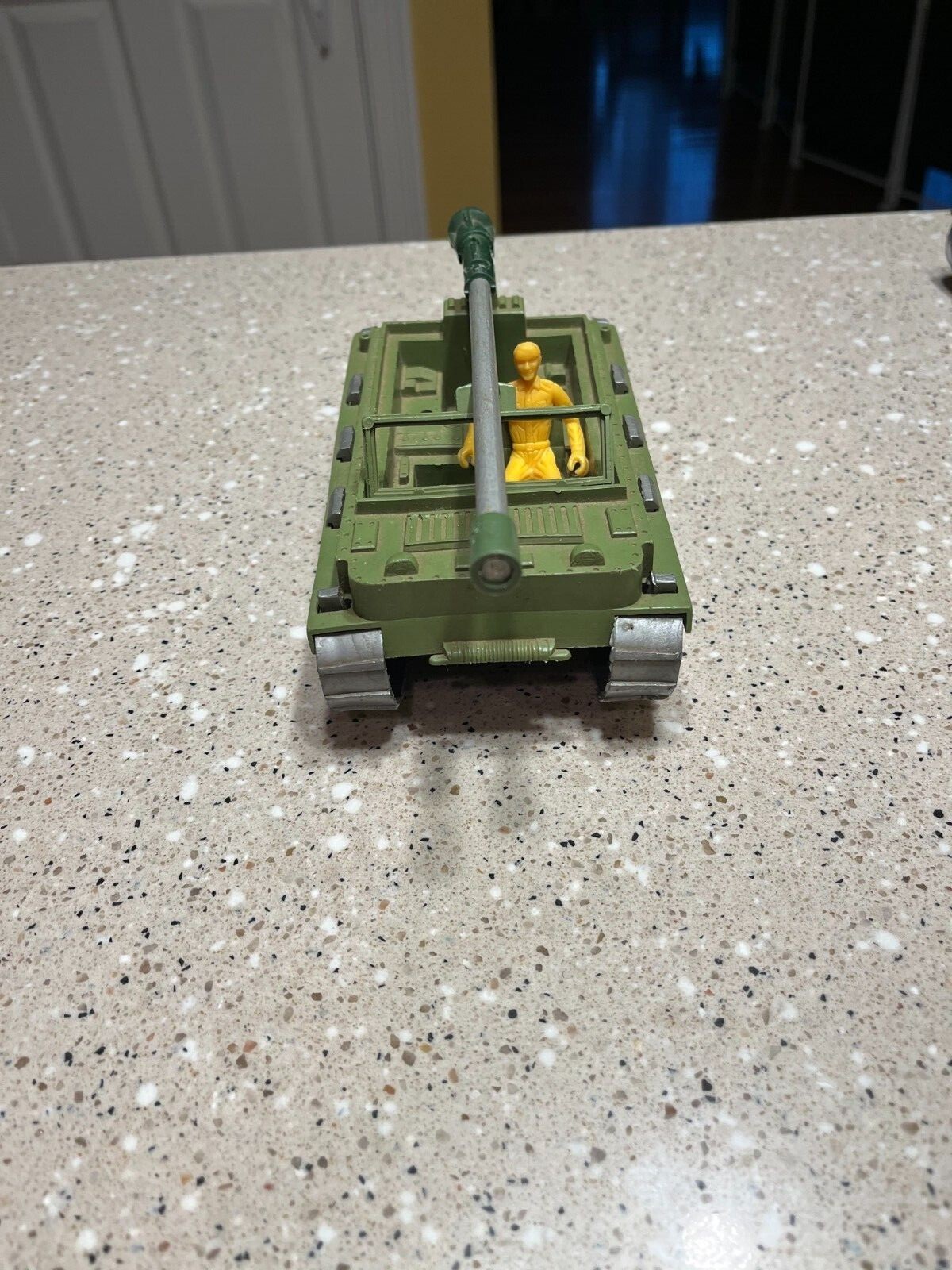 Picture 2 of 6