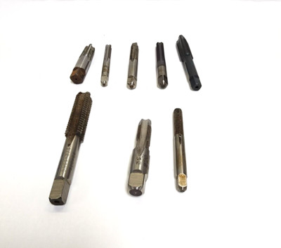 UNKNOWN THREADING TAP SET OF 8 SEE DISCRIPTION FOR LIST