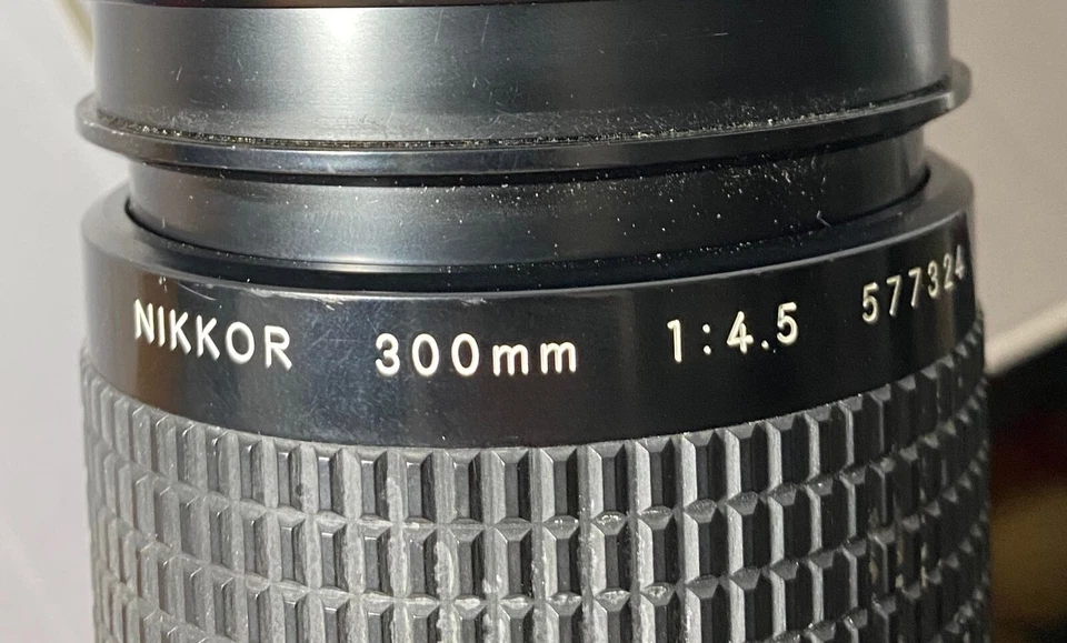 5 Vintage Nikon & Tokina Lenses_Nikon Nikkor 300mm_ 55mm _ 35-70mm With BONUS. - Image 3 of 4