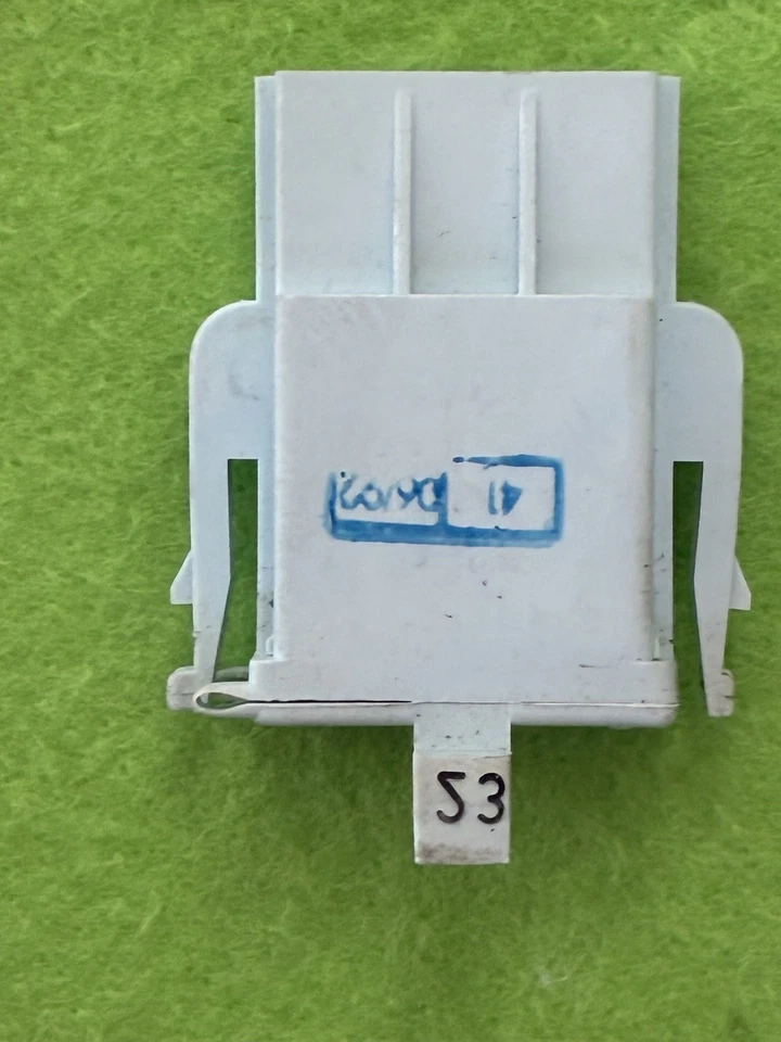 Enchufe de codificación de cuadro de instrumentos BMW E30 OEM 318is 318i M42 62111394321 Foto 2 de 4