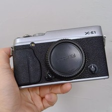 Fujifilm Fuji X Series X-E1 16.3MP Mirrorless Digital Camera (Body Only) 95% New