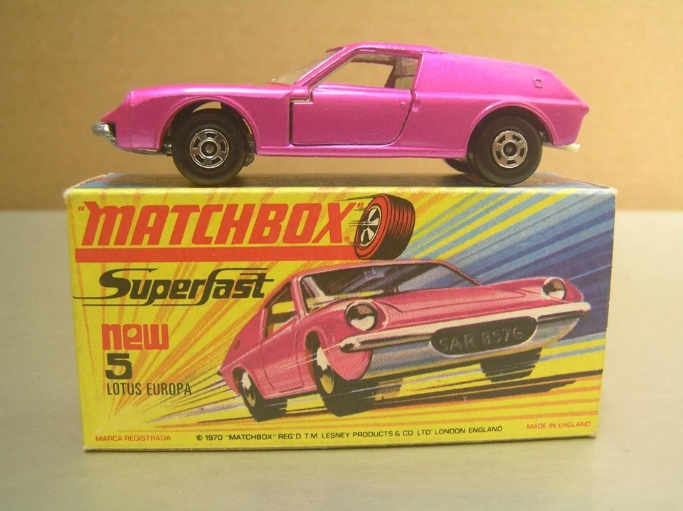 Matchbox Superfast MB5 Lotus Europa Purple with Thick Wheels Near Mint in Box - Image 3 of 4