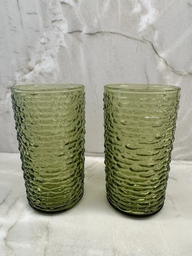 VTG Anchor Hocking Soreno Avocado Green Textured Glass Tumbler (2) 5” Tall