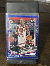 2023-24 Panini Donruss Optic - Ayo Dosunmu #24 Blue Velocity Prizm