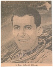 Walter M Jr Wally SCHIRRA / Photograph Signed