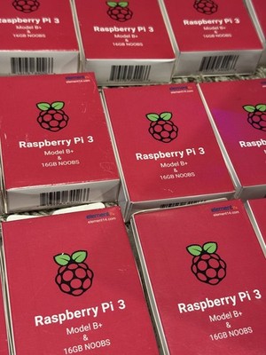 Raspberry Pi 3 Model B+ 1GB RAM WiFi Bluetooth Quad-Core SBC   New