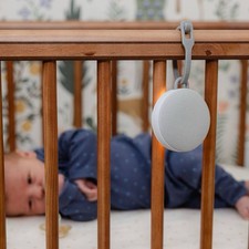 Yogasleep Baby Hushh Portable Sound Machine w Night Light. Gray