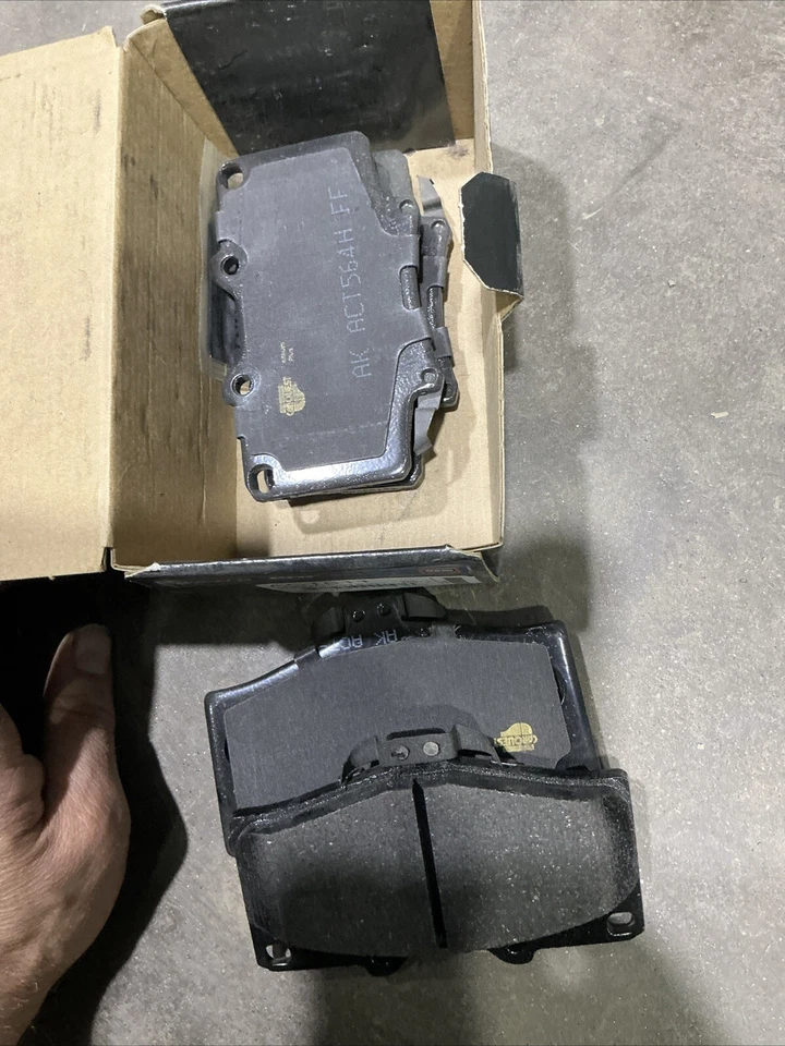 Juego de pastillas de freno de disco para Toyota 4Runner T100 AKEBONO 1992-1998 Foto 2 de 2