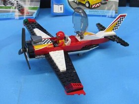 LEGO City Airport Stunt Plane 60019 Mostly Complete with 2 minifigs and Manuals