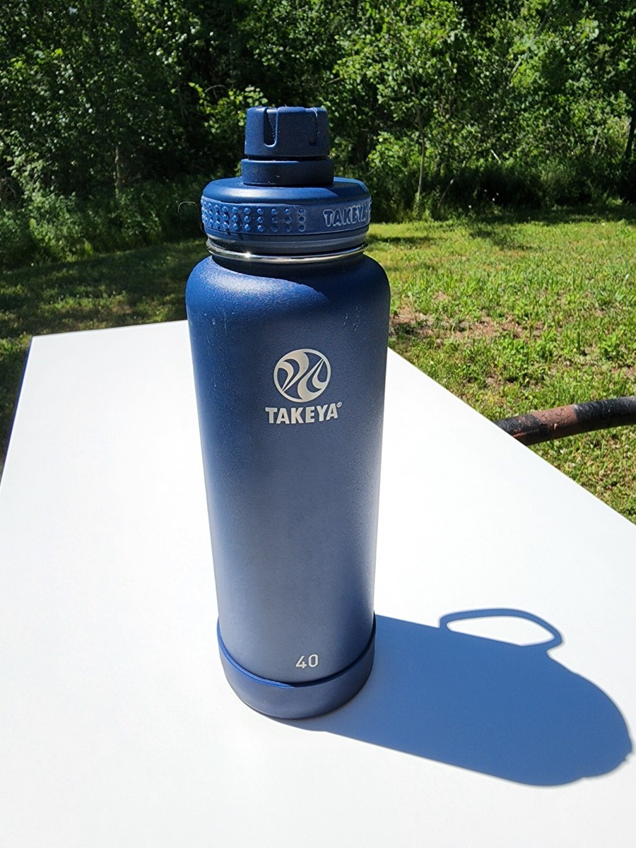Takeya Vacuum-Insulated Stainless-Steel Water Bottle 40oz Navy