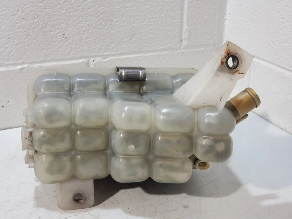 Depósito/botella de refrigerante (diesel) 2001-2007 Chevy/GMC 2500 3500 Silverado/Sierra Foto 4 de 4