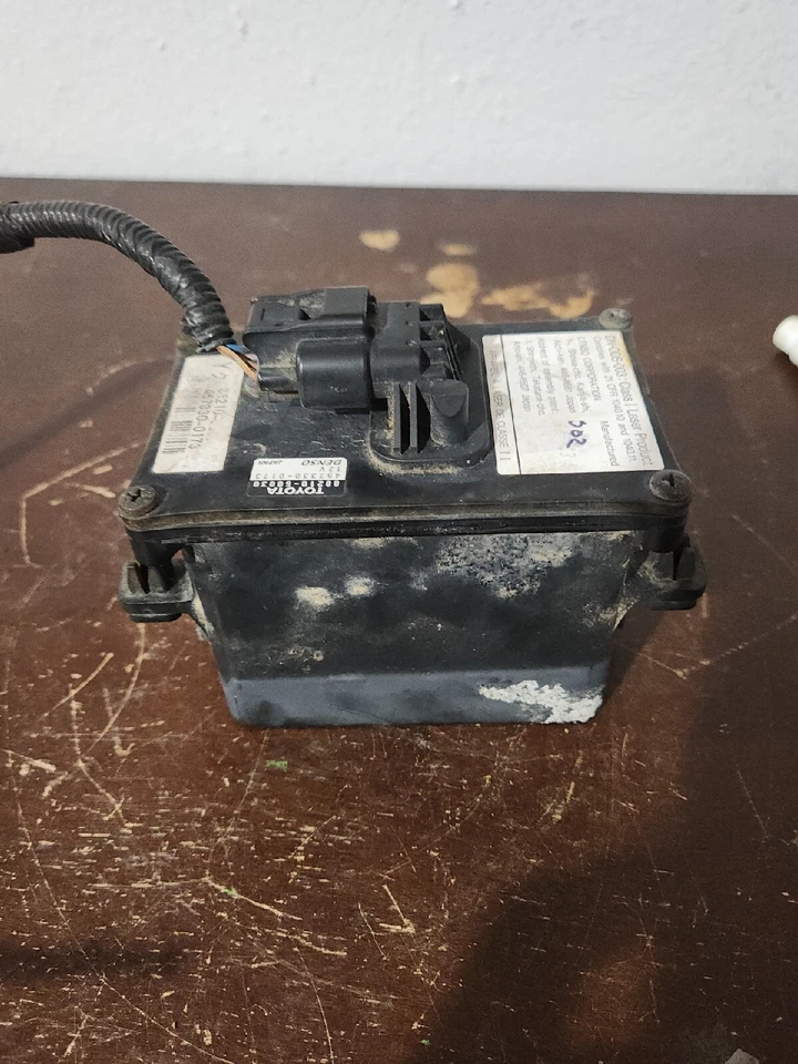 03 Lexus LS430 Adaptive Cruise Control Laser Distance Sensor 88210-50030  — 第 3/4 张图片