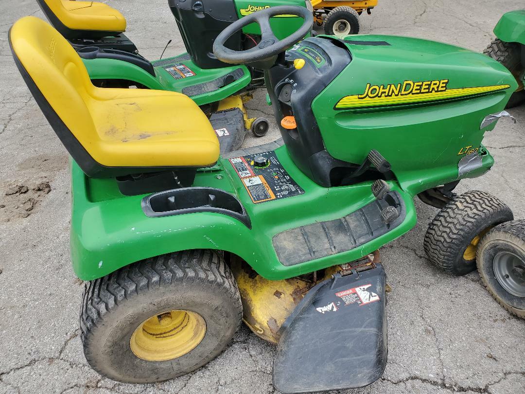 John Deere LT160 Riding Mower PTO Engage Latch M147098 eBay