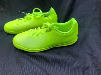 nike magista neon