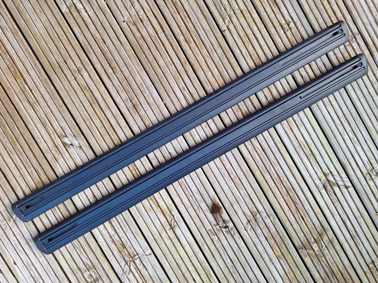 THULE EVO WING BARS BLACK 127cm ALUMINIUM ROOF BARS 711320 eBay