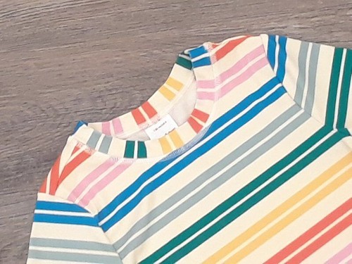 EUC Hanna Andersson girls size 130 rash guard top rainbow striped size 8 - Picture 3 of 3