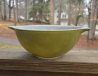 Pyrex #443 Verde Green Cinderella Mixing/Nesting Bowl. 8-3/4"W x 4"H