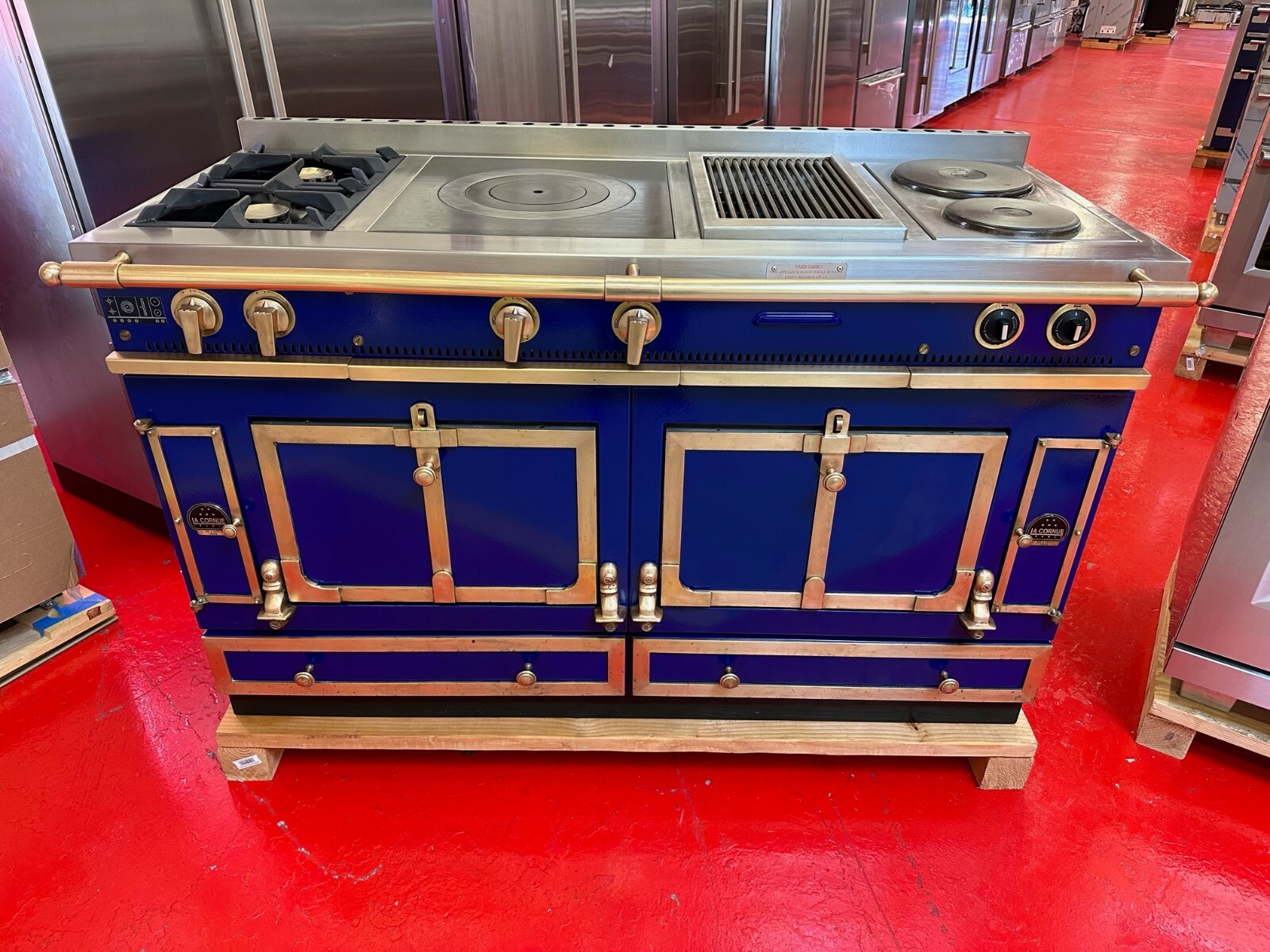 59” La Cornue Chateau 150 Dual Fuel Propane Range CH7HLGEU17 (Used) eBay