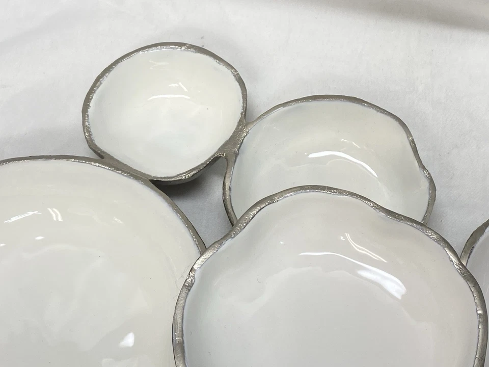 Everly Quinn алюминиевая металлическая конфетная многоярусная сервировочная чаша серебристая белая эмаль - Изображение 4 из 4