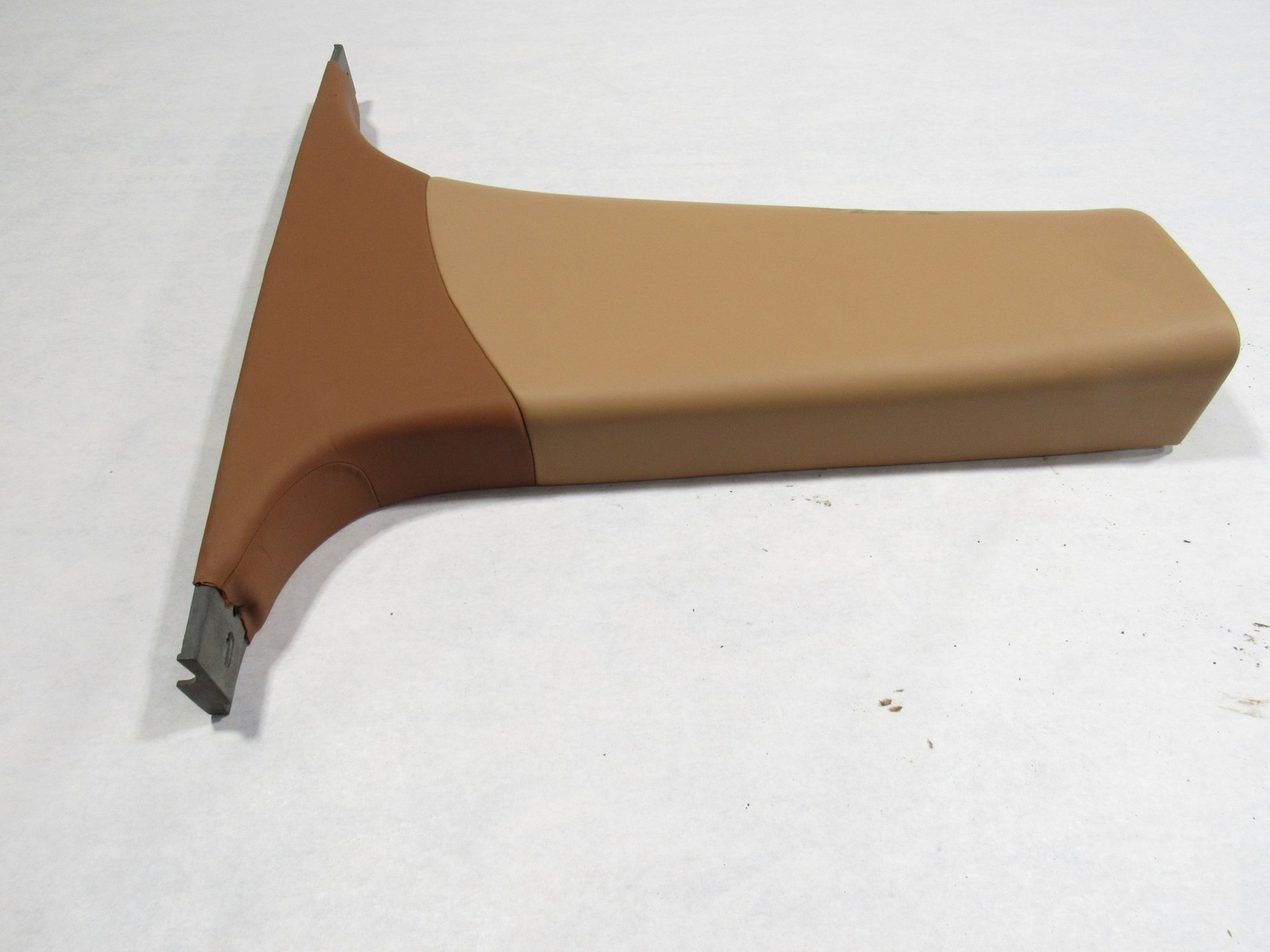 10-20 Bentley Mulsanne 2012 Right Passenger Lower B Pillar Cover Panel Trim ;@1
