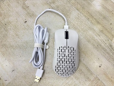 Pulsar Xlite V2 Mini Gaming Mouse WH 41 Wired White without receiver Tested