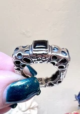 LOVELY Vintage Dian Malouf Ornate Sterling Silver Onyx Moonscape Textured Ring