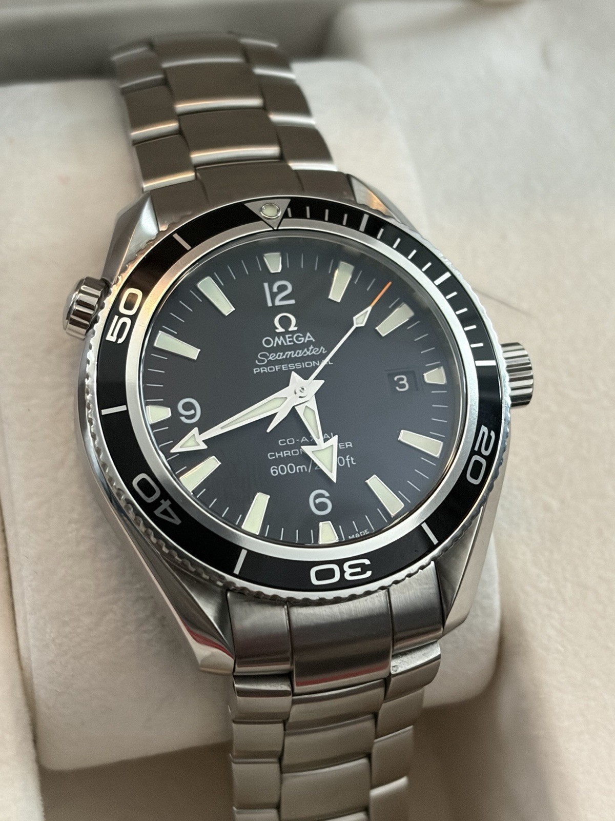 OMEGA Seamaster Planet Ocean 42mm 2201.50.00 Full Set 2009