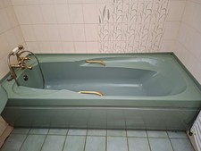 Retro Bathroom Suite Avocado / Sage Green (toilet, basin, bath) inc gold taps
