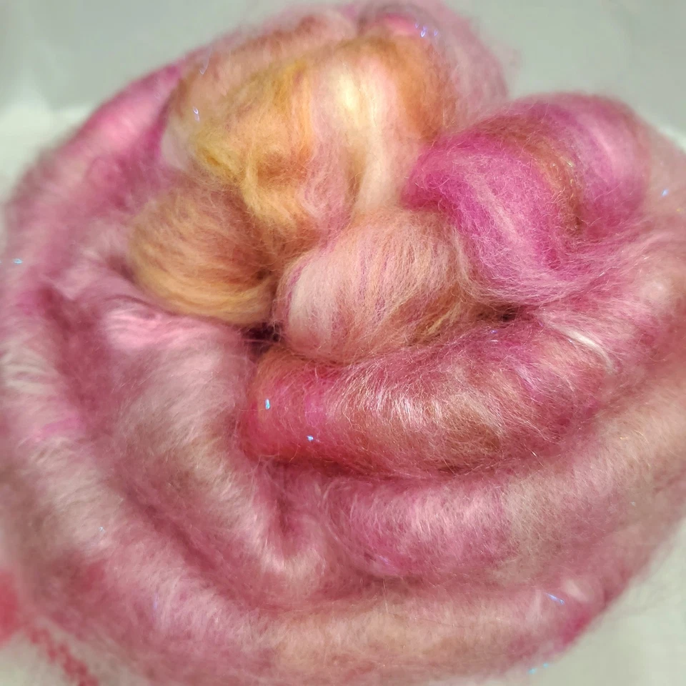 2 Carded Art Batts 3.125 Oz Alpaca BL Merino Top Wool Hand Dye Silk Fiber Pink - Image 3 of 4