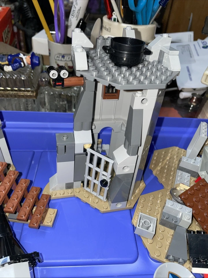 Lote de piezas Monster Fighters Crazy Scientist & Monster Vampire Castle Zombie Bride Foto 4 de 4