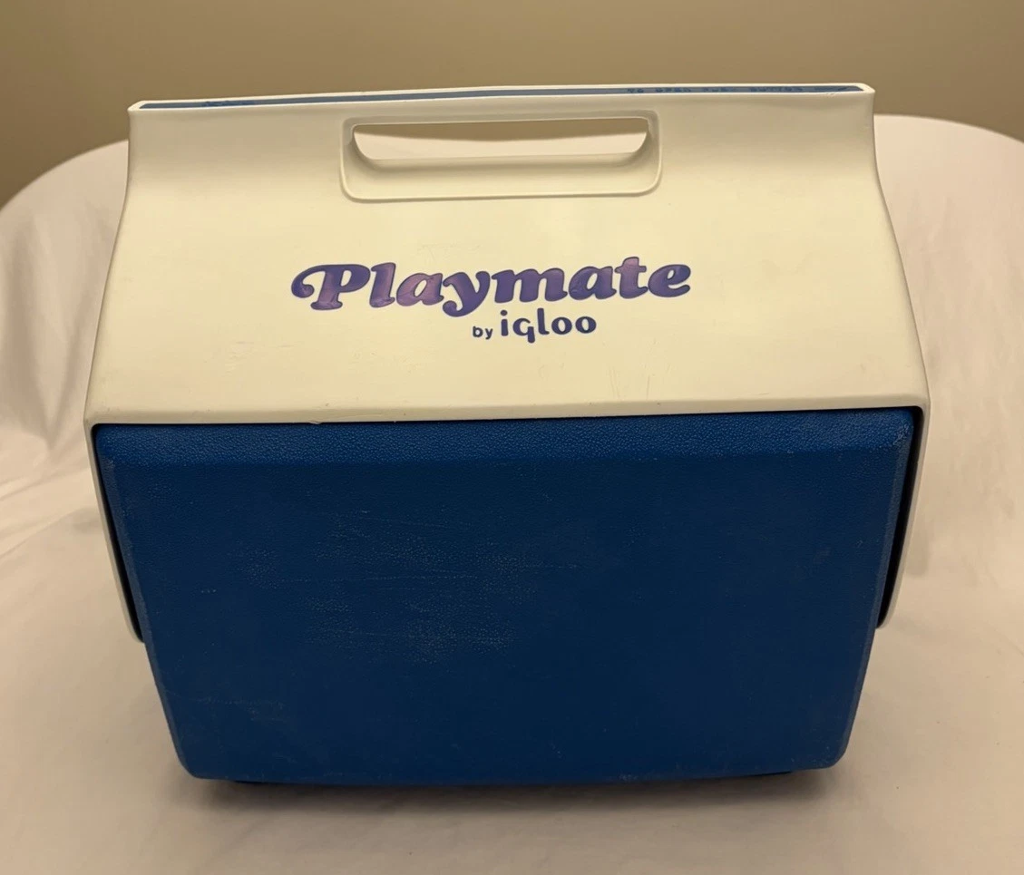Igloo Playmate Cooler Blue & White Ice Chest Large 16 quart VINTAGE 1971