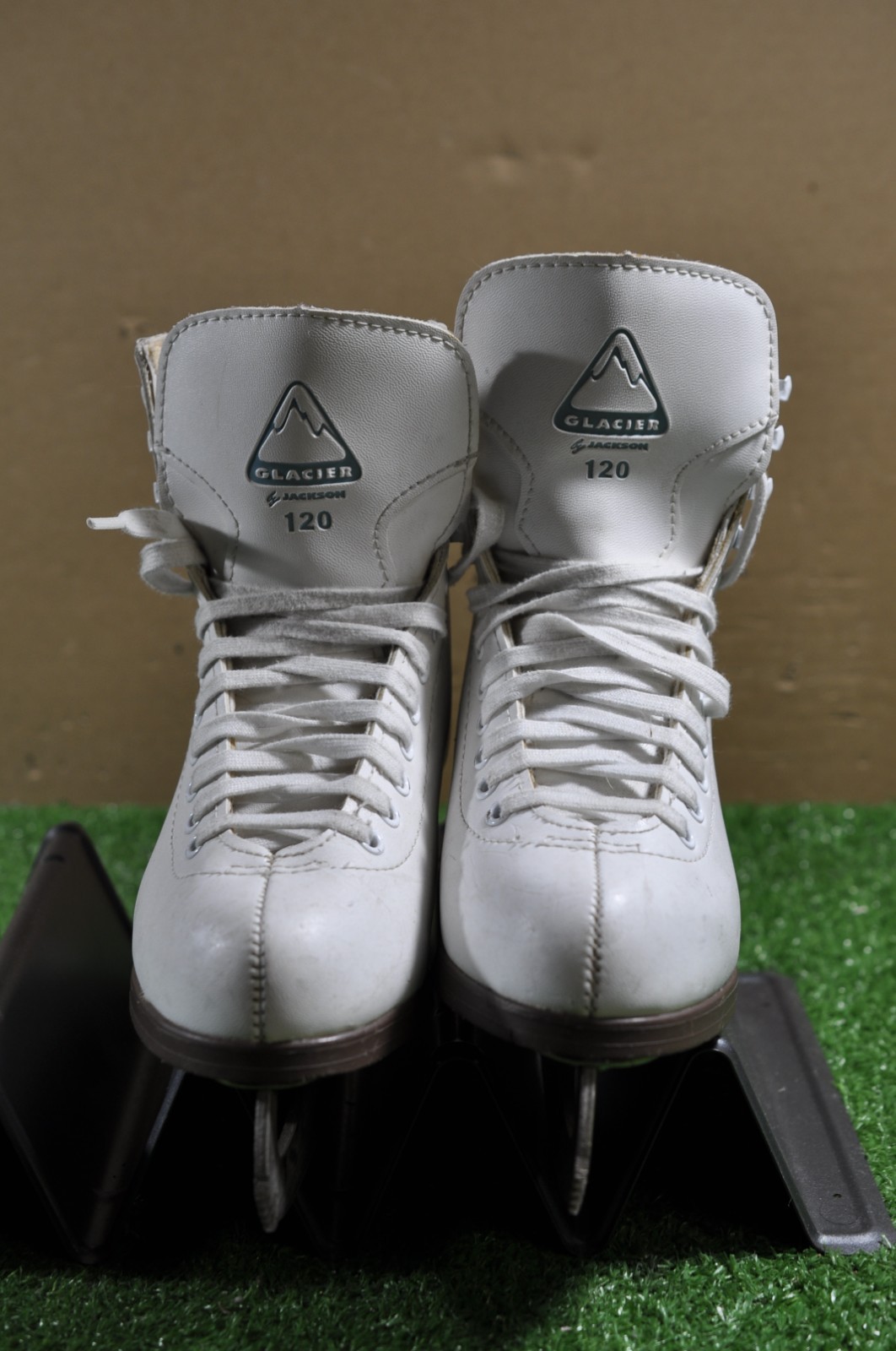 Glacier by Jackson 120 skate size 4 womens figure ice skates #148