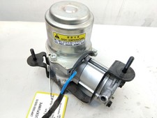 Pompa depressione originale Mitsubishi Eclipse Cross 2.4 72kw anno 2024 