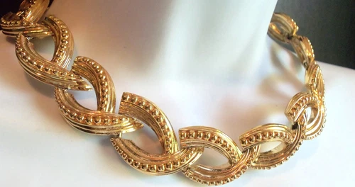 COLLIER HAUTE COUTURE PLAQUÉ OR LOURD COLLIER VINTAGE 150 GR piste