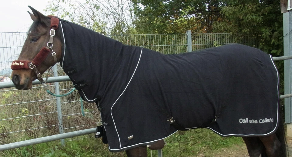 Fleecedecke mit Halsteil CovallieroTherm+NAMEN mit eingebauten Keramikpartikeln - Bild 3 von 4