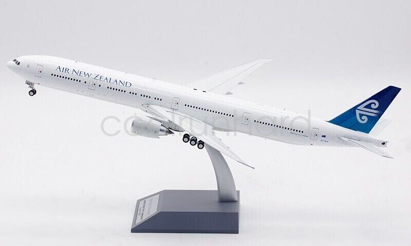 AIR NEW ZEALAND 航空機模型 1/200 B777-300ER www.JetCollector.com: Air New Zealand B777-300ER ZK-OKM 1
