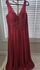 Dave & Johnny Embellished Gown Size 20 W New With Tags