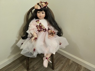 Pamela Erff ''Michelle'' Collectible Sitting Porcelain Doll #71 Of 600