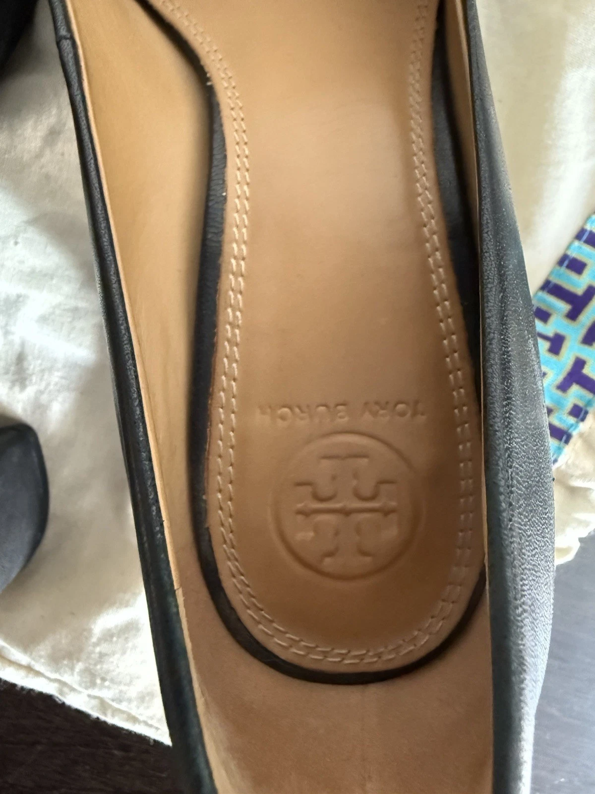 ECCELLENTE Tory Burch donna taglia 7 6 5 pompa pelle nera