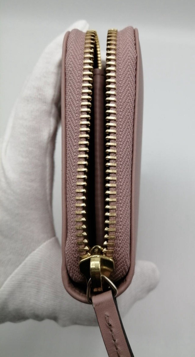 GUCCI Round Zipper Long Wallet 3643423 Used Good Condition GUCCI Round Zipper Long Wallet 3643423 Used Good Condition